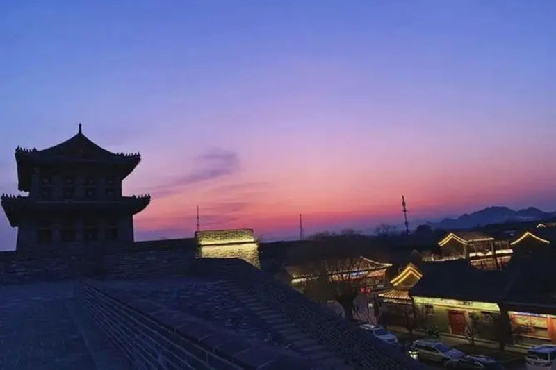 山海关夜景.jpg