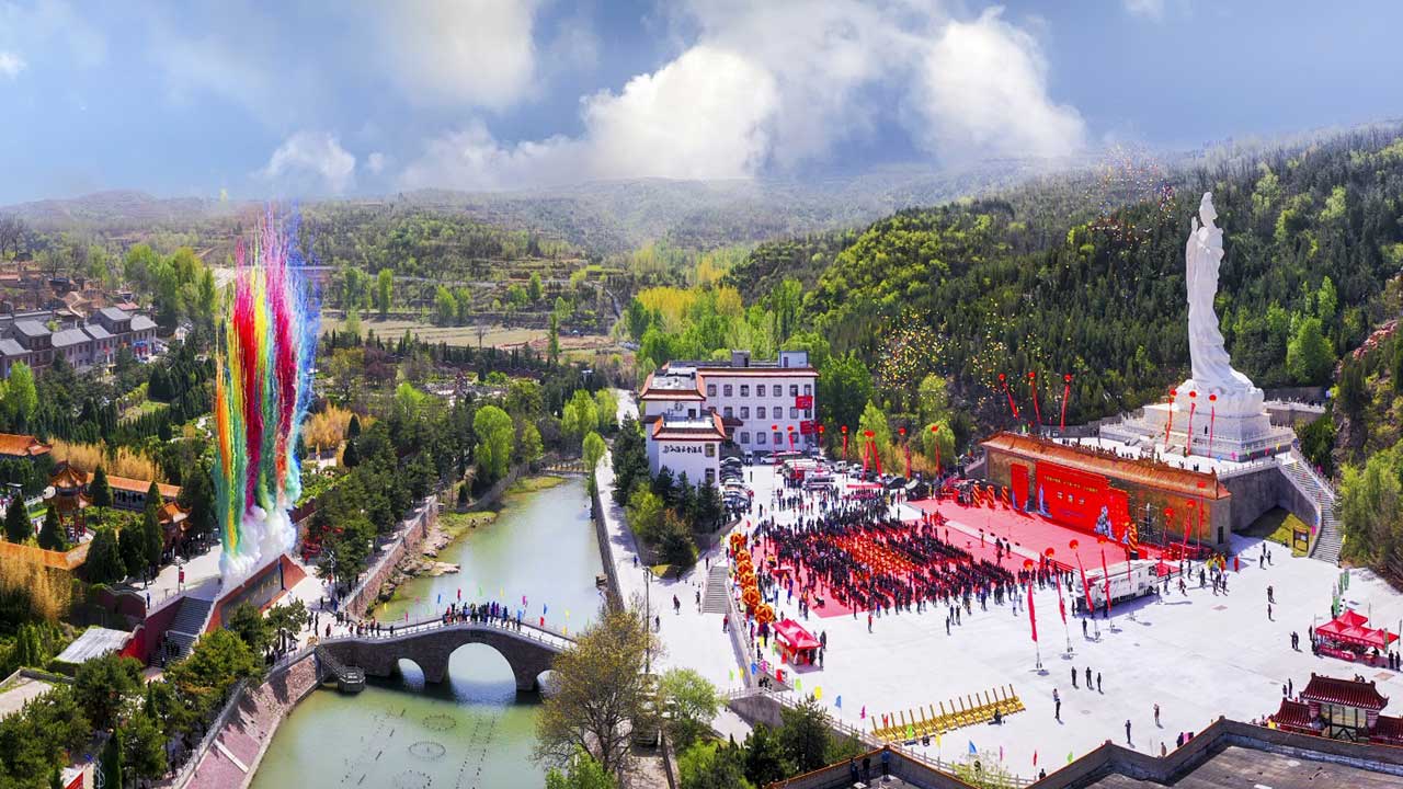 第十五届“天下第一牡丹”文化旅游节.jpg